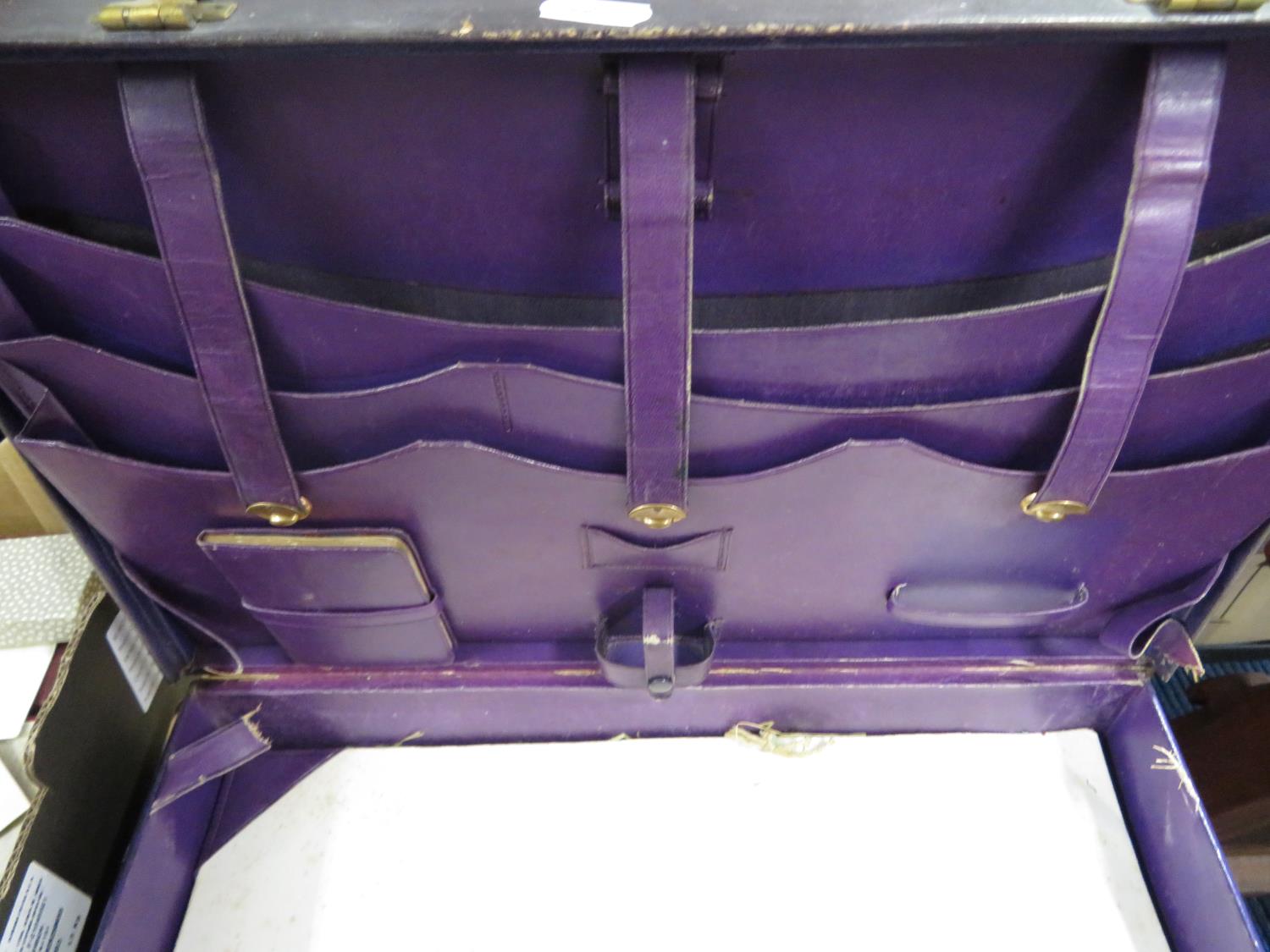 High quality purple leather briefcase with brass British made locks - Image 3 of 3