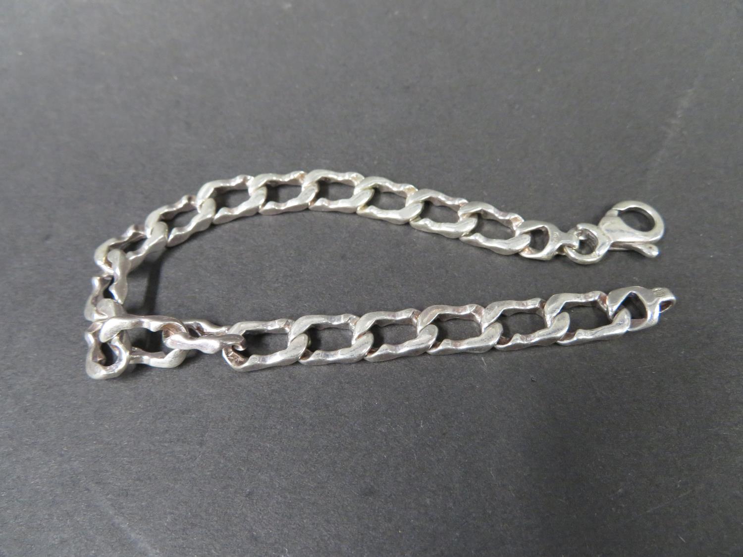 Vintage silver bracelet, fully hallmarked. Weight 16g