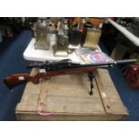Air rifle Concept gas powered with scope and stand