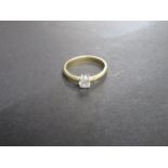 18ct gold ring with 0.7ct diamond