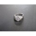 Silver ring set with white stones 4.6 grams