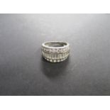 Silver ring set with white stones 5.7 grams