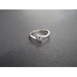 9ct white gold ring with diamond