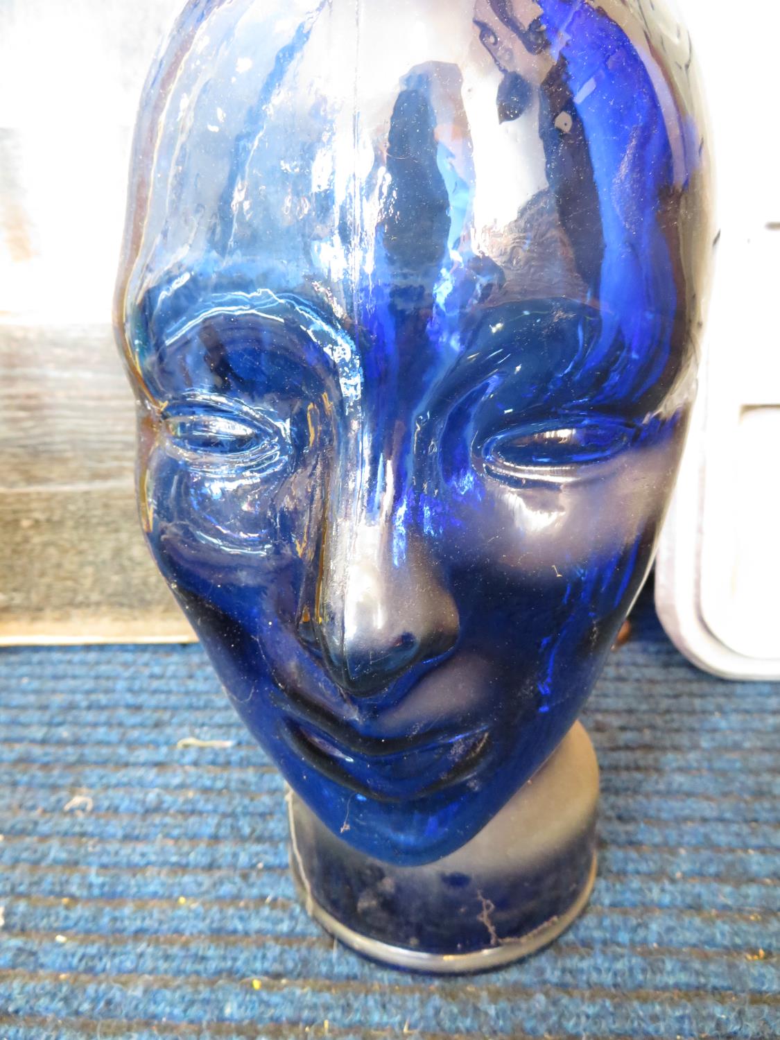 Blue glass head - Bild 3 aus 3