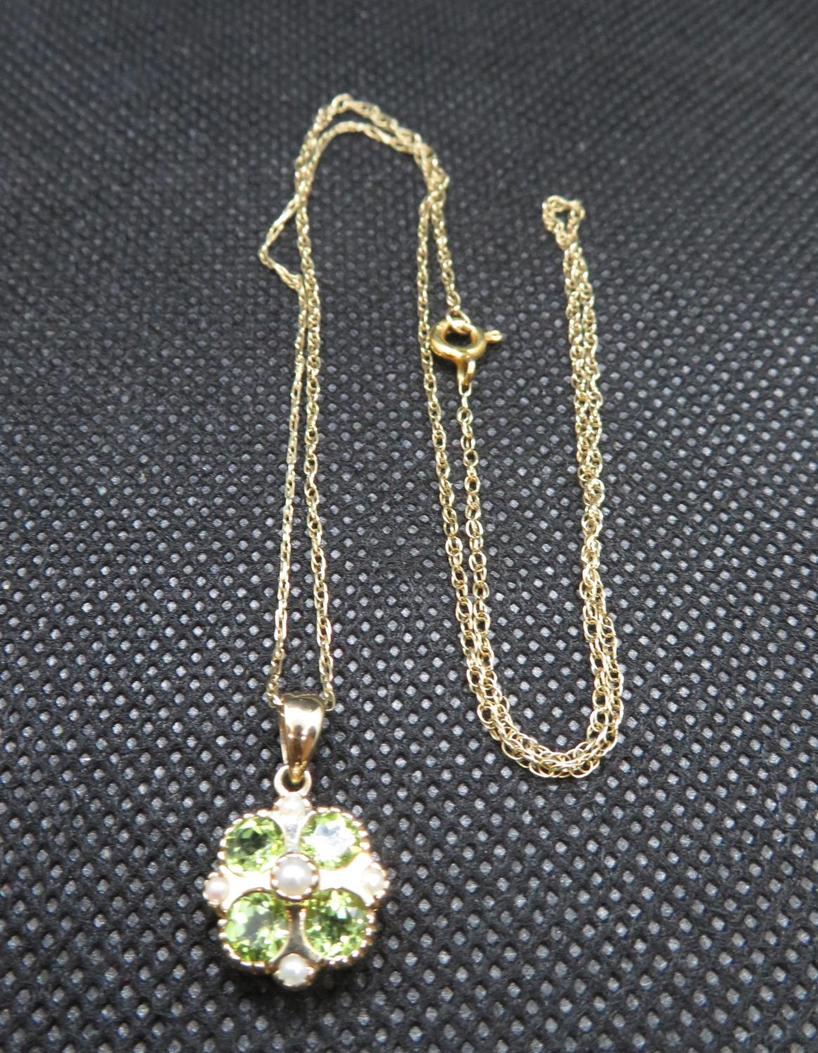 9ct gold peridot and pearl pendant on 9ct gold chain