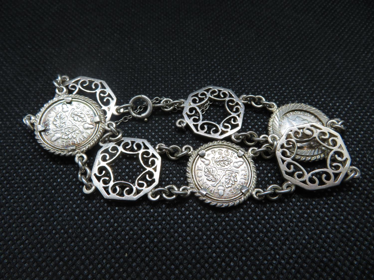 vintage silver bracelet set with silver threepence pieces 24 g