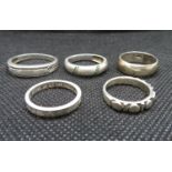 Job lot of 5x silver bands to include diamond set Mizpah ring 15g