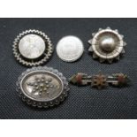 Job lot of 5x Victorian and Georgian brooches