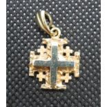 2.8grams 15ct cross pendant