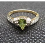 9ct ring with stones and diamond collars size N