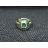 9ct diamond and emerald ring 2.5grams