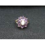 Opal and amethyst gold ring 2.2grams