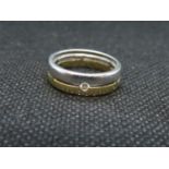 2 tone white and yellow 18ct gold ring with diamond insert 6.2grams