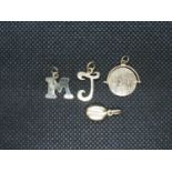 3x 9ct gold charms - coffee bean, L and I Love You spinner 2.3grams