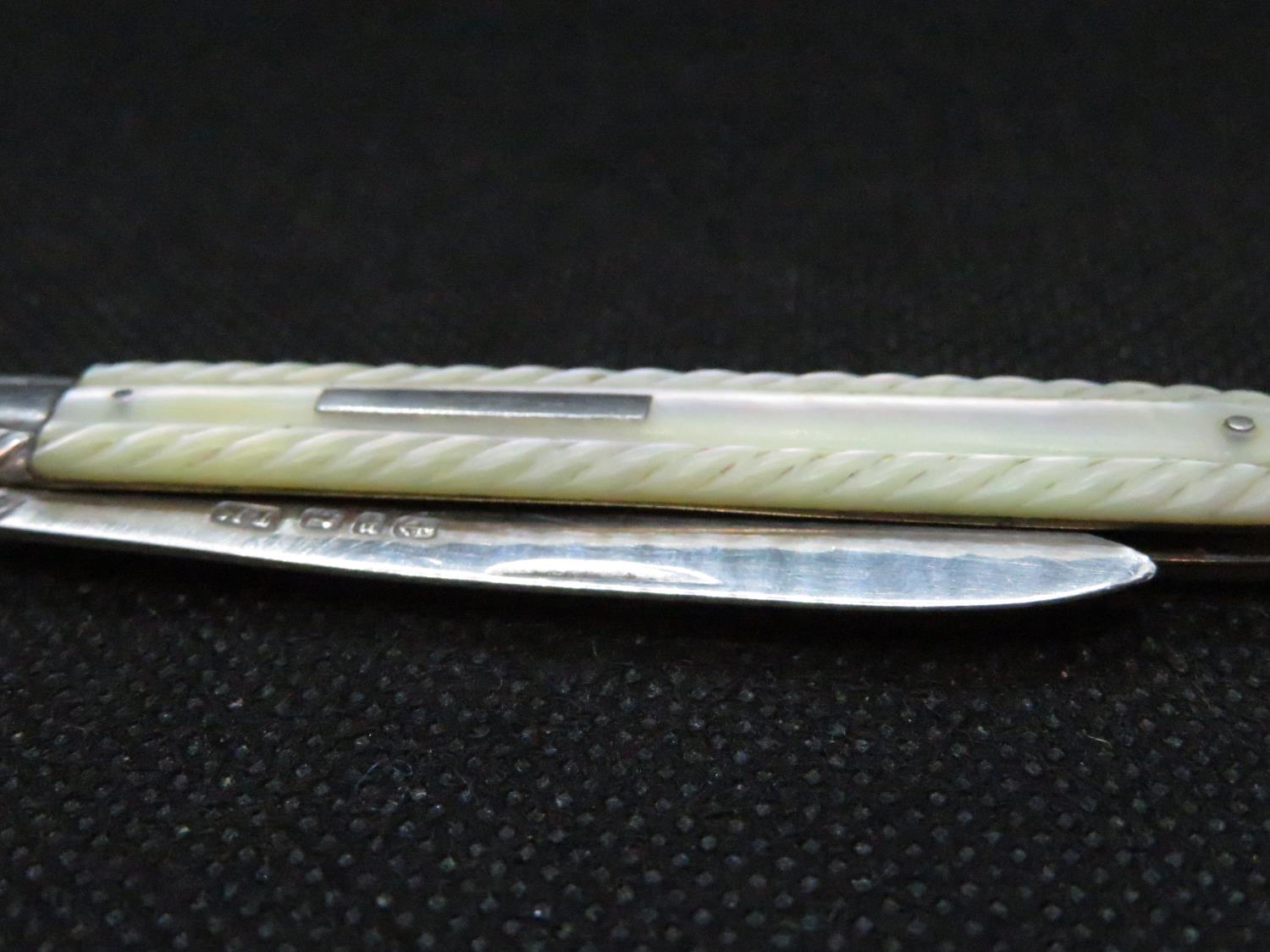 Victorian silver and mother of pearl fruit knife fully HM Birmingham 1889 - Bild 2 aus 4