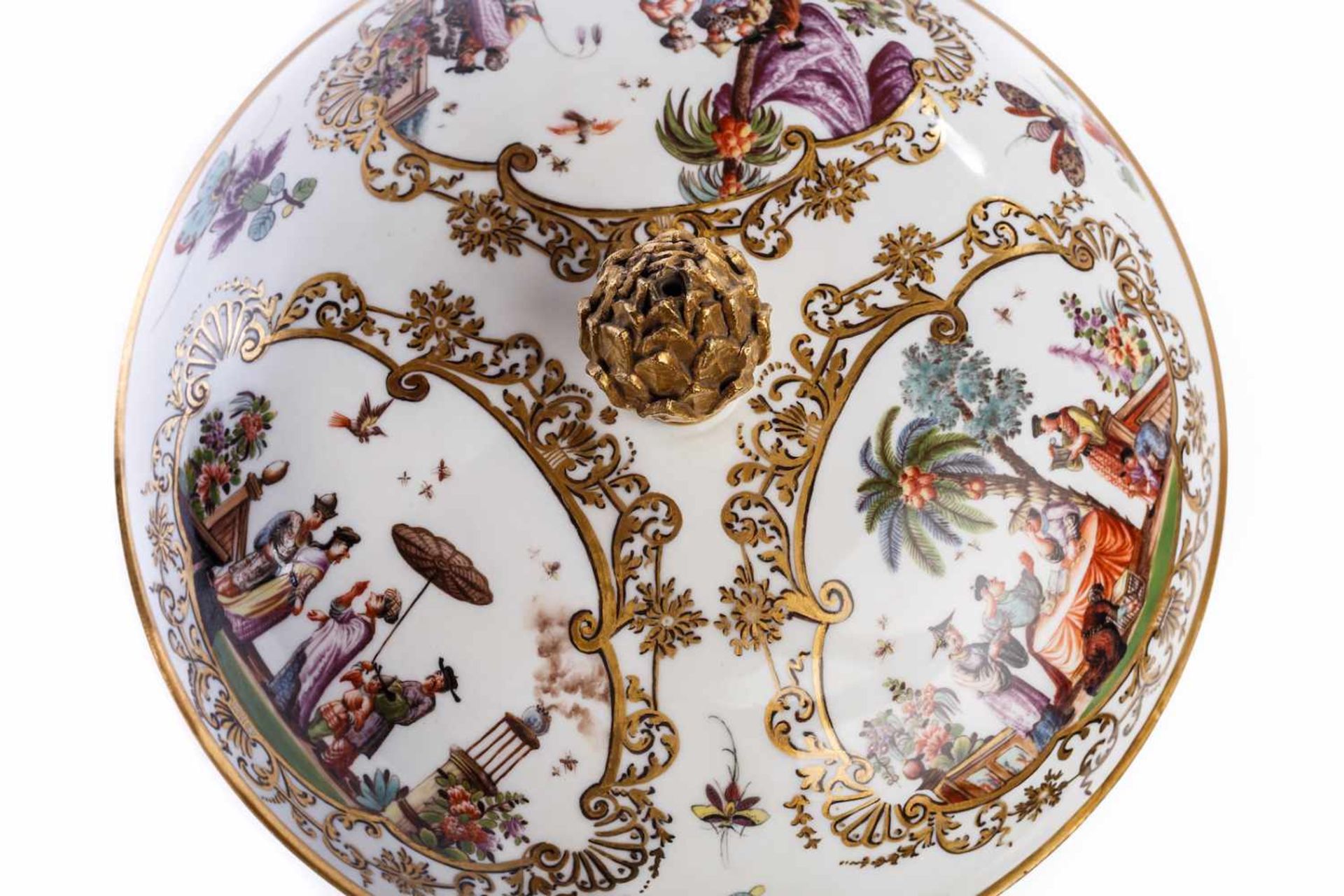 Deckelgefäß, Meissen 1730/40Rundes Deckelgefäß, Meissen 1730/40, gebaucht, nach unten verjüngend, - Bild 5 aus 5