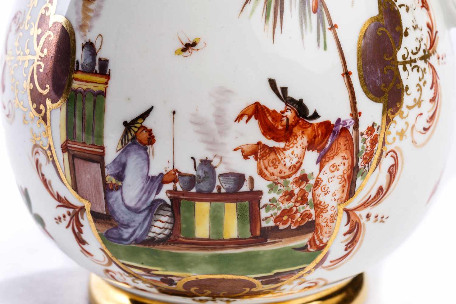 Kaffeekanne, Meissen 1725/30Kaffeekanne, Meissen 1725/30, birnförmig, S-förmiger Henkel und kurze, - Image 4 of 4