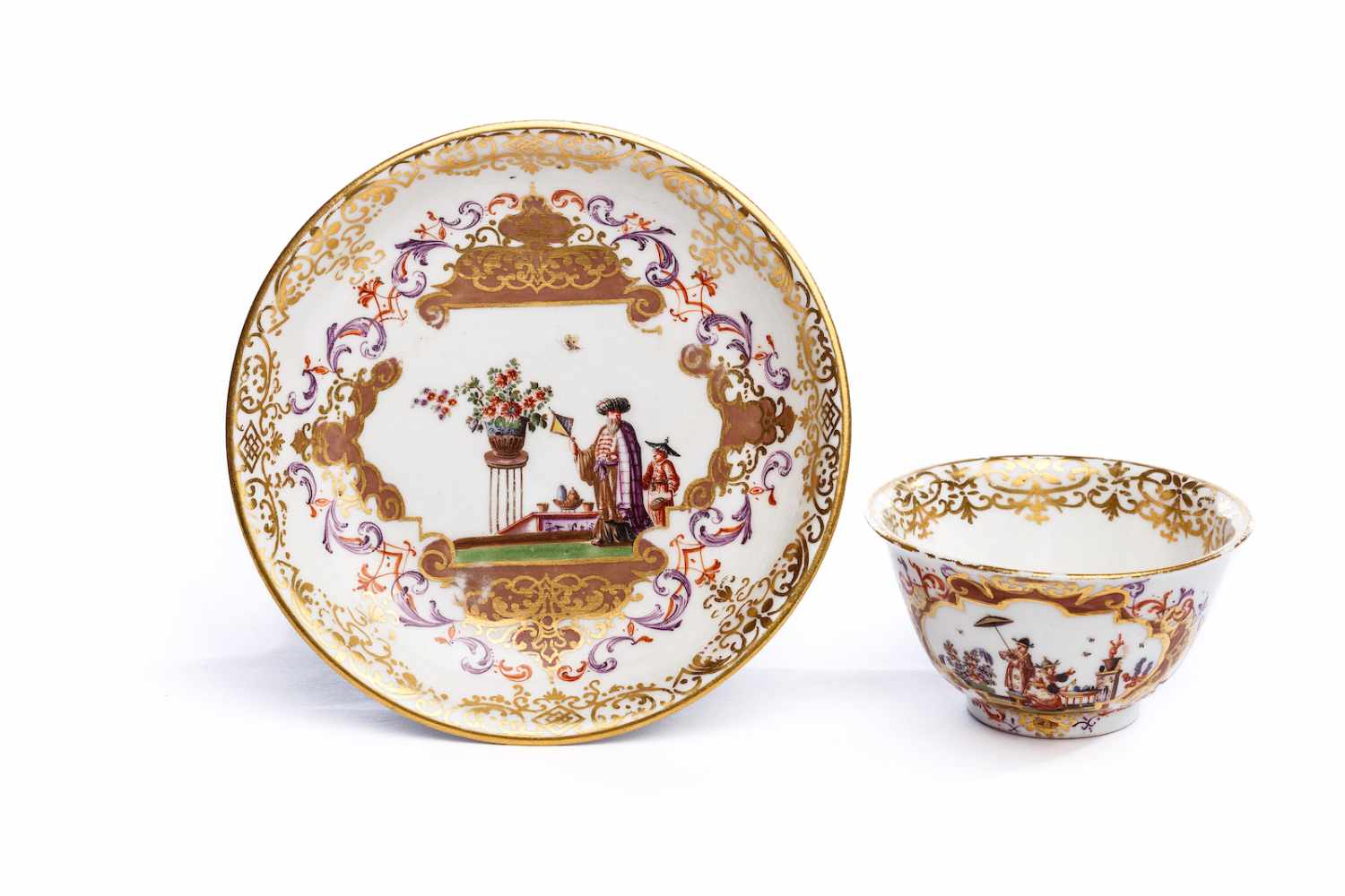 Koppchen mit Unterschale, Meissen 1725Koppchen mit Unterschale, Meissen 1725, beide Teile mit