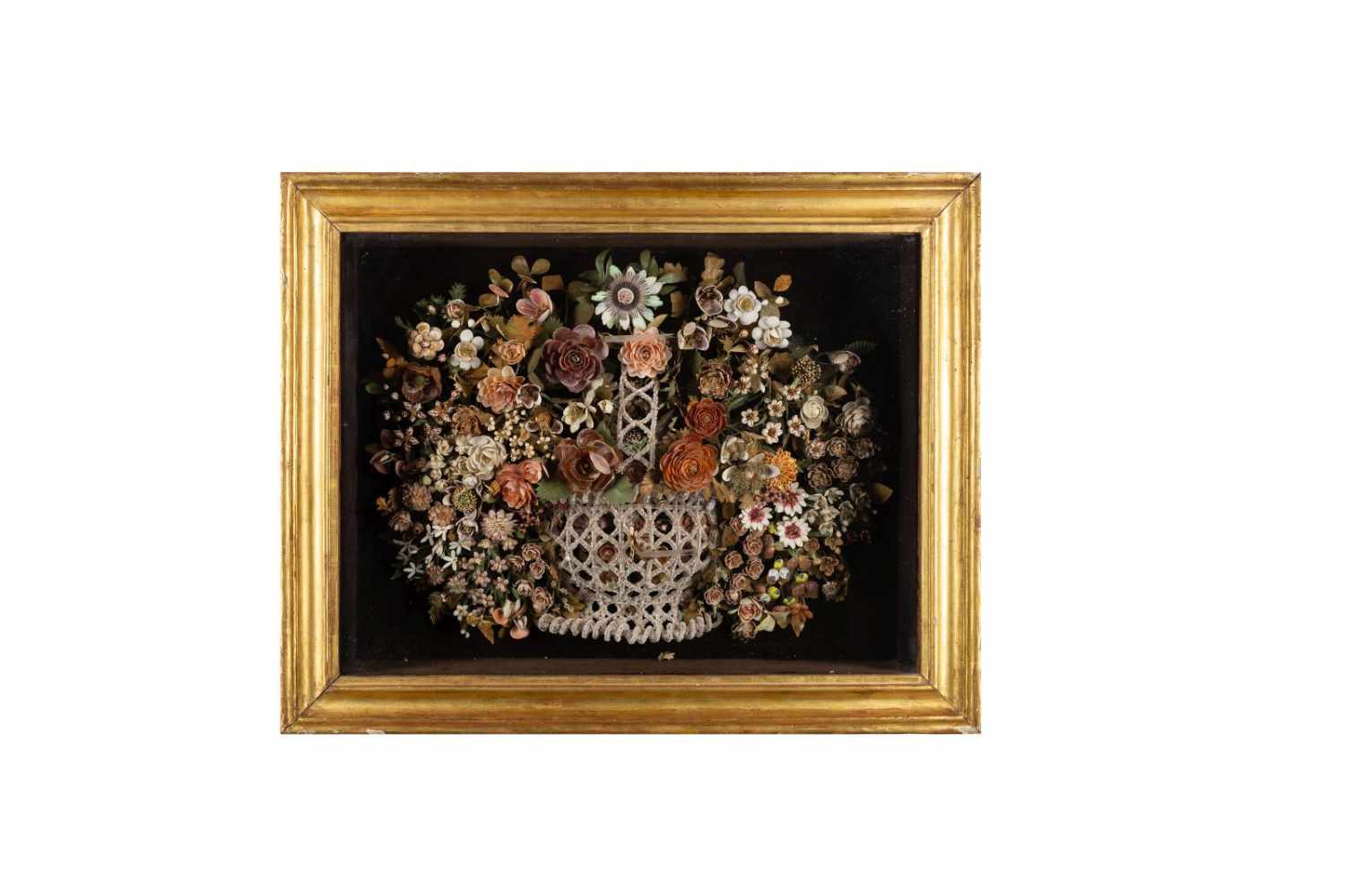 Zwei Schaukästen mit Blumenbouquets, Sizilien, 19. Jh.Zwei Schaukästen mit opulenten Blumengestecken - Image 2 of 7