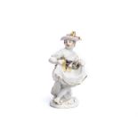 Porzellanfigur "Mädchen mit Schürze", Meissen 1750Porzellanfigur "Mädchen mit Schürze", Meissen