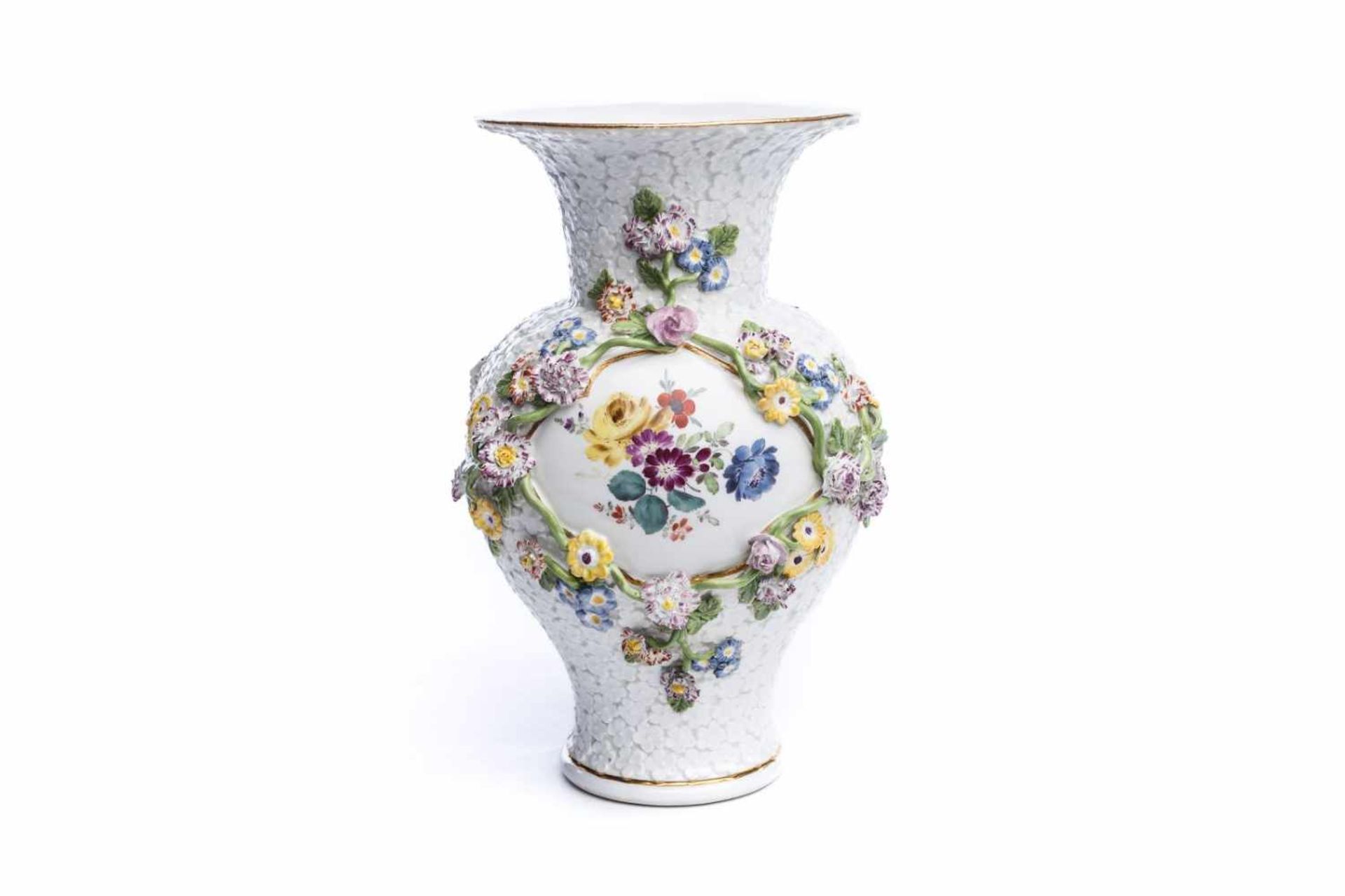 Vase "Vergissmeinnicht Relief mit Blumen", Meissen 1750Vase "Vergissmeinnicht Relief mit Blumen",