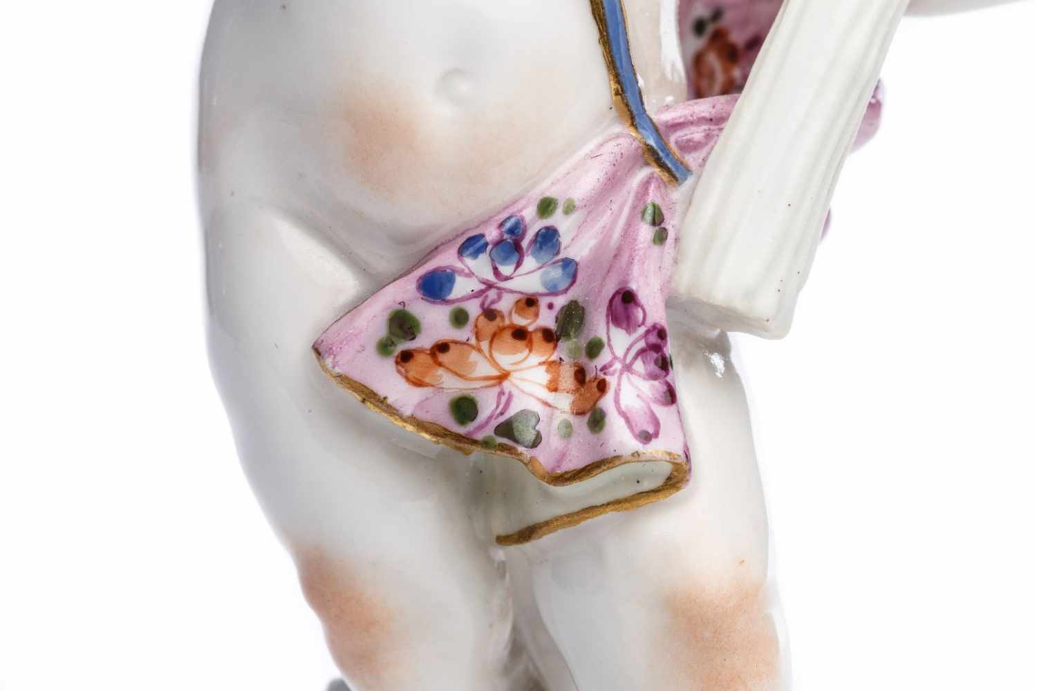 Porzellanfigur "Knabe mit Ähren", Meissen 1750Porzellanfigur "Knabe mit Ähren", Meissen 1750, - Image 2 of 4