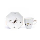 Ziertasse "Insekten Motiv", Meissen 1740Ziertasse "Insekten Motiv", Meissen 1740, oktogonale Tasse