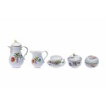 Meissen Kaffeeservice "3 Blumen" 22 teiligEin Kaffeeservice von Meissen Dekor " 3 Blumen",