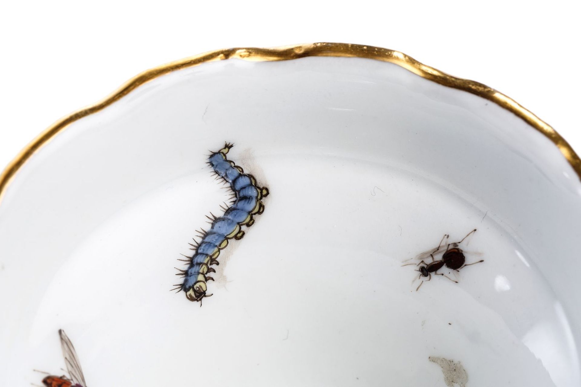 Dreifüßige Gewürzschale "Insekten", Meissen 1740Dreifüßige Gewürzschale "Insekten", Meissen 1740, - Bild 4 aus 5