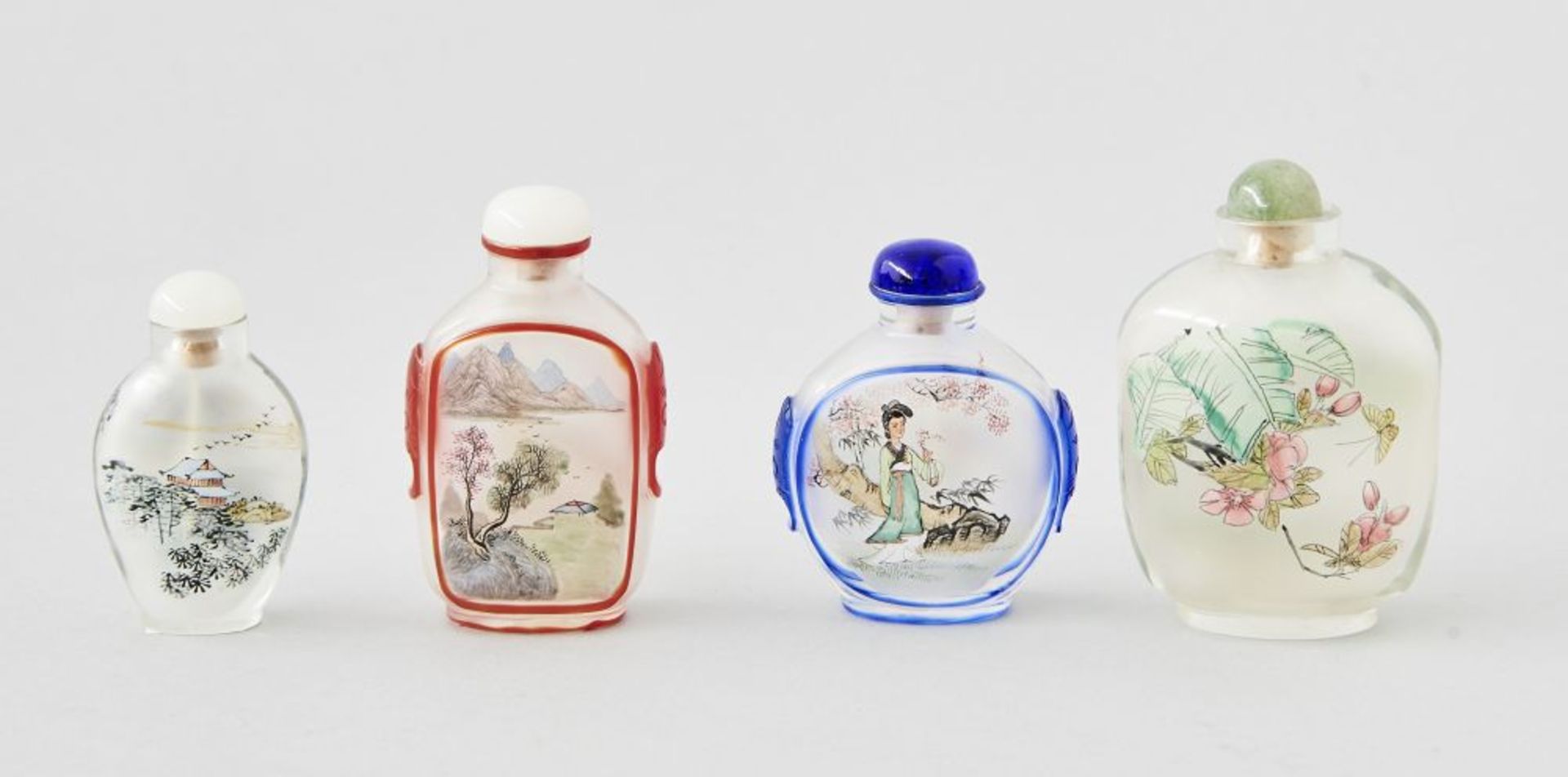 Konvolut 4 Snuff Bottles, China 19. Jhdt.4 Snuff Bottles, Glas bemalt, China 19. Jhdt. Höhe 6,5 /