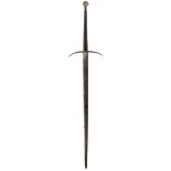 A GOOD VICTORIAN COPY OF A 15TH CENTURY NORTH EUROPEAN TWO-HANDED KNIGHTLY SWORD, 99.75cm