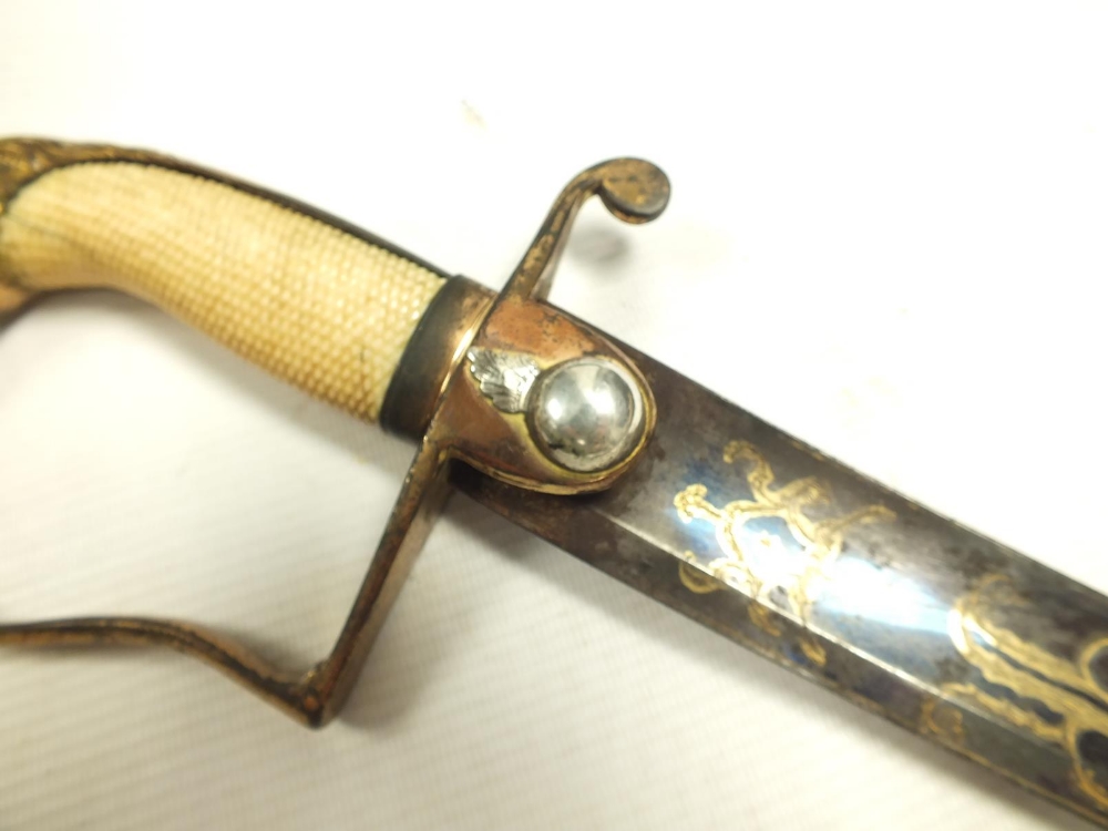 A GEORGIAN GRENADIER GUARDS OFFICER'S SWORD, 82.5cm sharply curved blade by Runkel, decorated with - Image 14 of 19