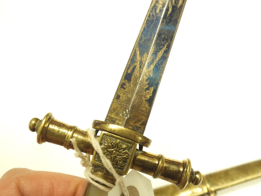A 19TH CENTURY NORWEGIAN NAVAL OFFICER'S DIRK, 21cm flattened diamond section blade decorated with - Image 8 of 15