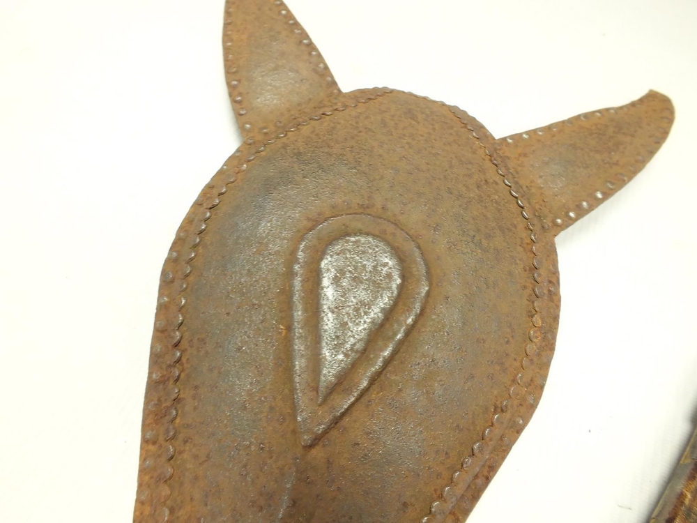 A MODERN INDIAN CHAMFRON, the shaped russet coloured body with raised medial ridge and geometric - Image 3 of 13