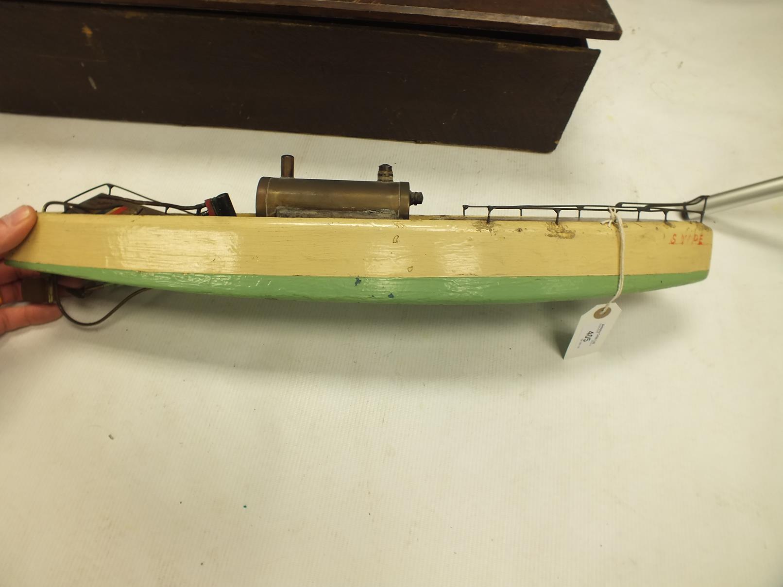 A BOWMAN HOBBIES STEAM SPEEDBOAT "SNIPE", with steam mechanism, the hull painted cream and green ( - Image 5 of 10
