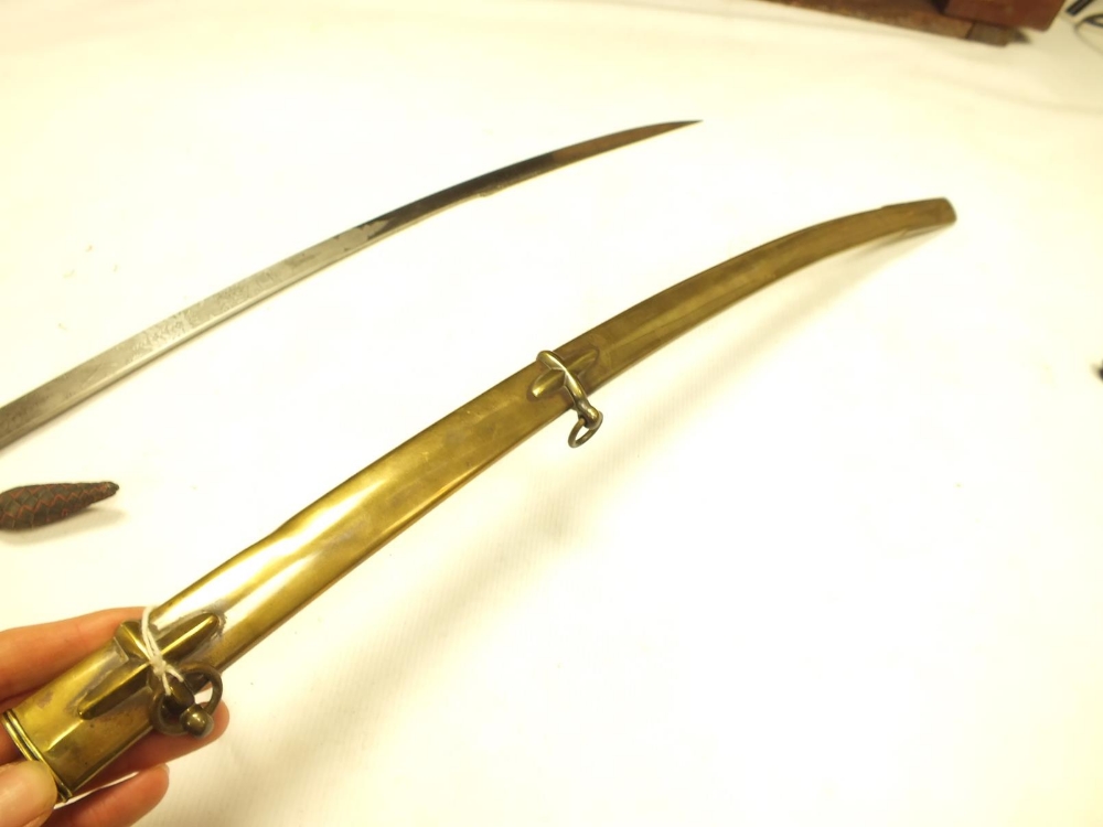 AN 1831 PATTERN VICTORIAN GENERAL OFFICER'S MAMELUKE, 72.5cm slightly curved clipped back blade - Image 8 of 9
