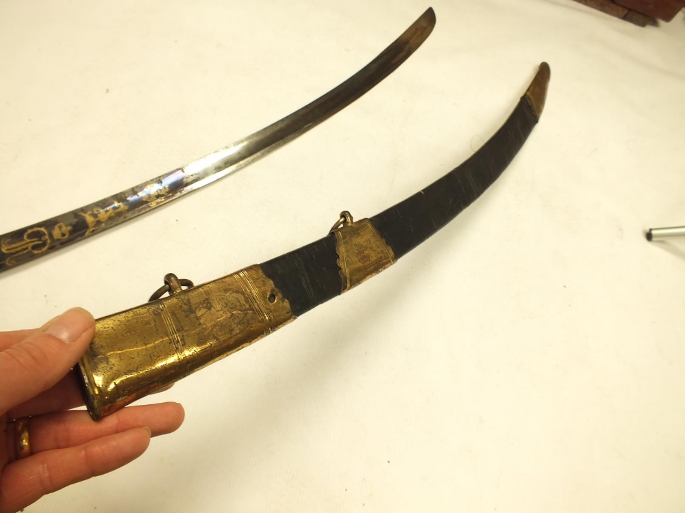 A GEORGIAN GRENADIER GUARDS OFFICER'S SWORD, 82.5cm sharply curved blade by Runkel, decorated with - Image 15 of 19