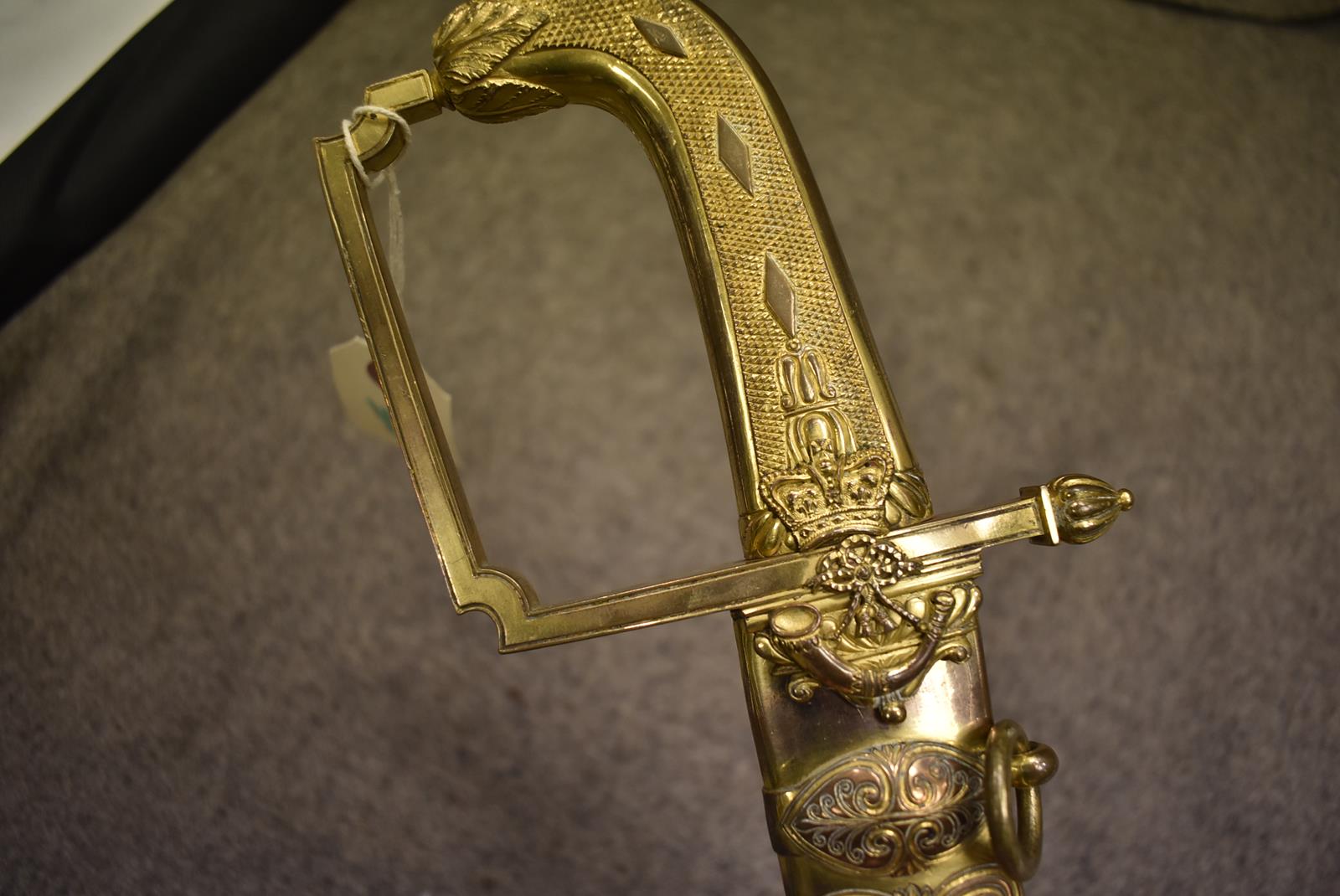 A GEORGIAN IRISH MILITIA PRESENTATION SABRE BY PROSSER, 80cm curved blade frost etched and decorated - Image 4 of 17