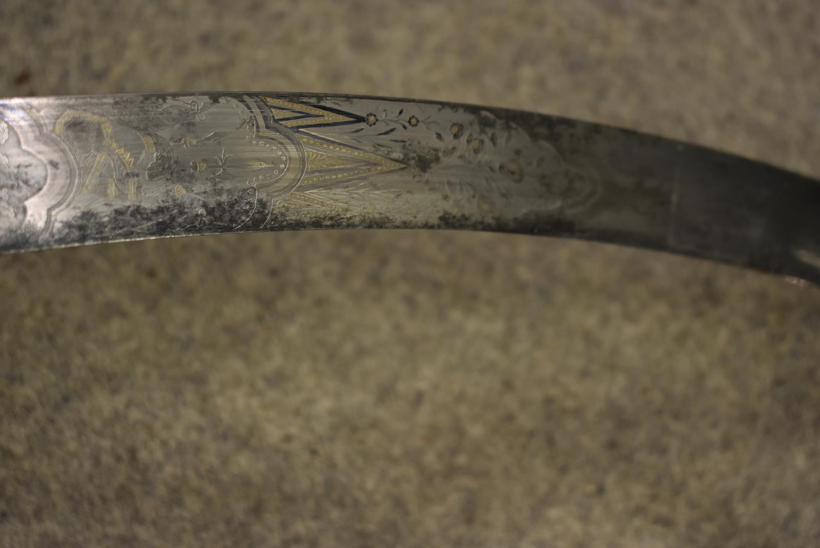 A GEORGIAN IRISH MILITIA PRESENTATION SABRE BY PROSSER, 80cm curved blade frost etched and decorated - Image 13 of 17