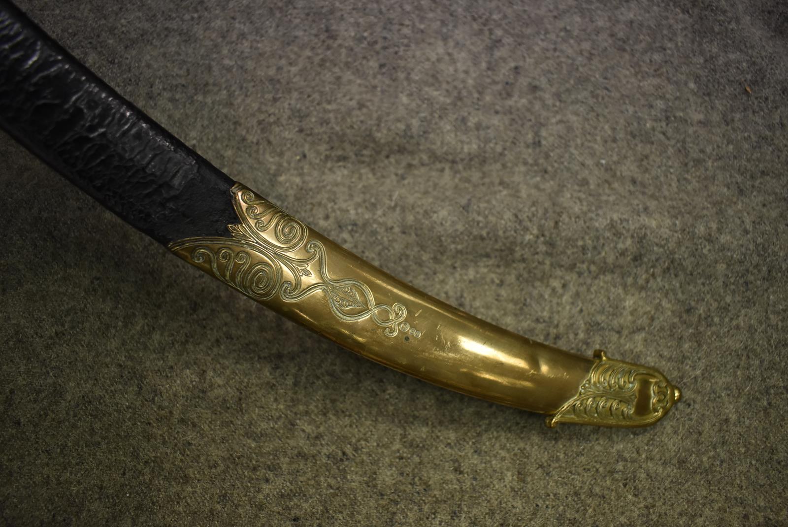 A GEORGIAN IRISH MILITIA PRESENTATION SABRE BY PROSSER, 80cm curved blade frost etched and decorated - Image 7 of 17