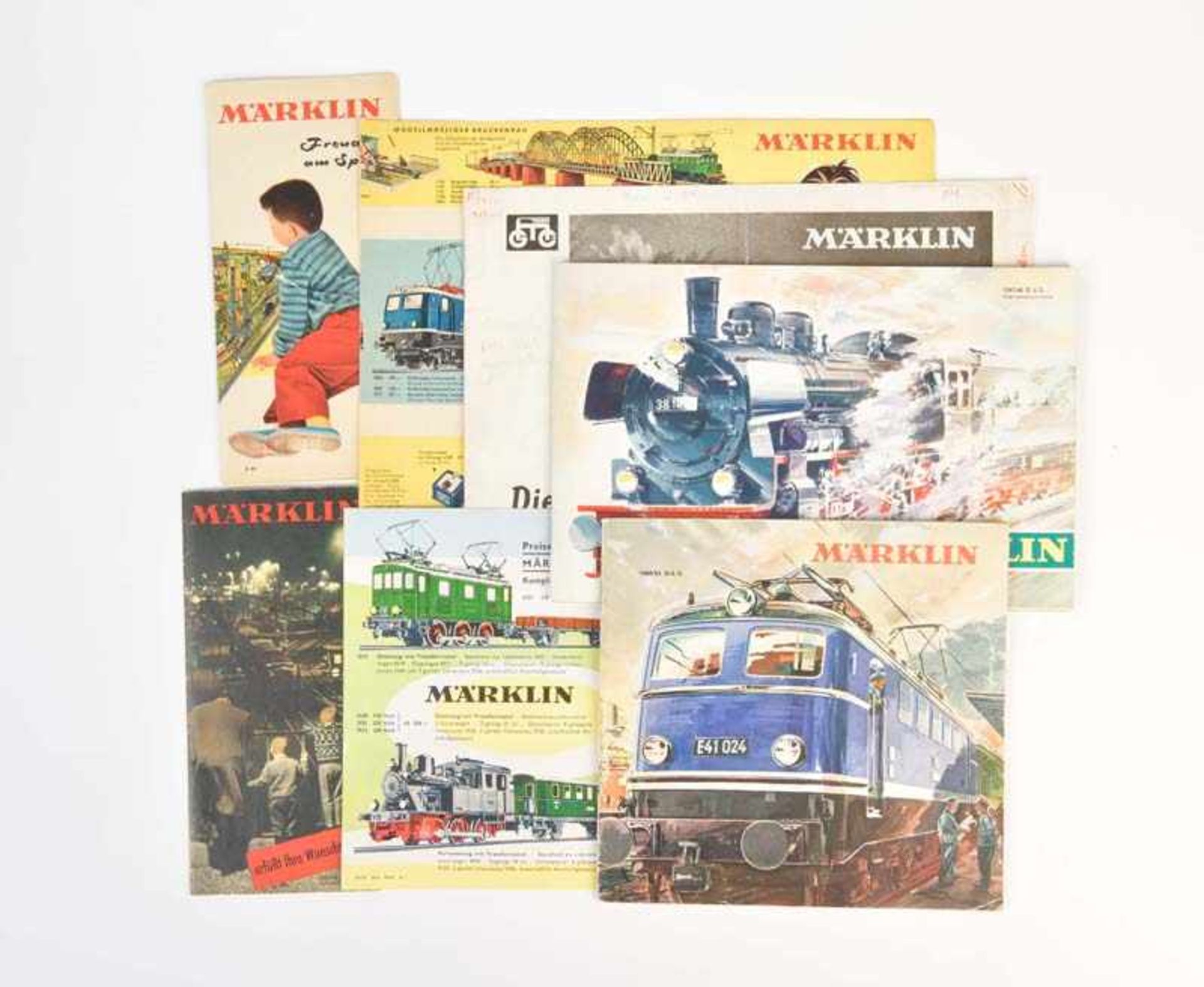 Märklin, Kataologe 1960, 1967 + 5 Prospekte, meist guter ZustandMärklin, Catalogues 1960, 1967 + 5