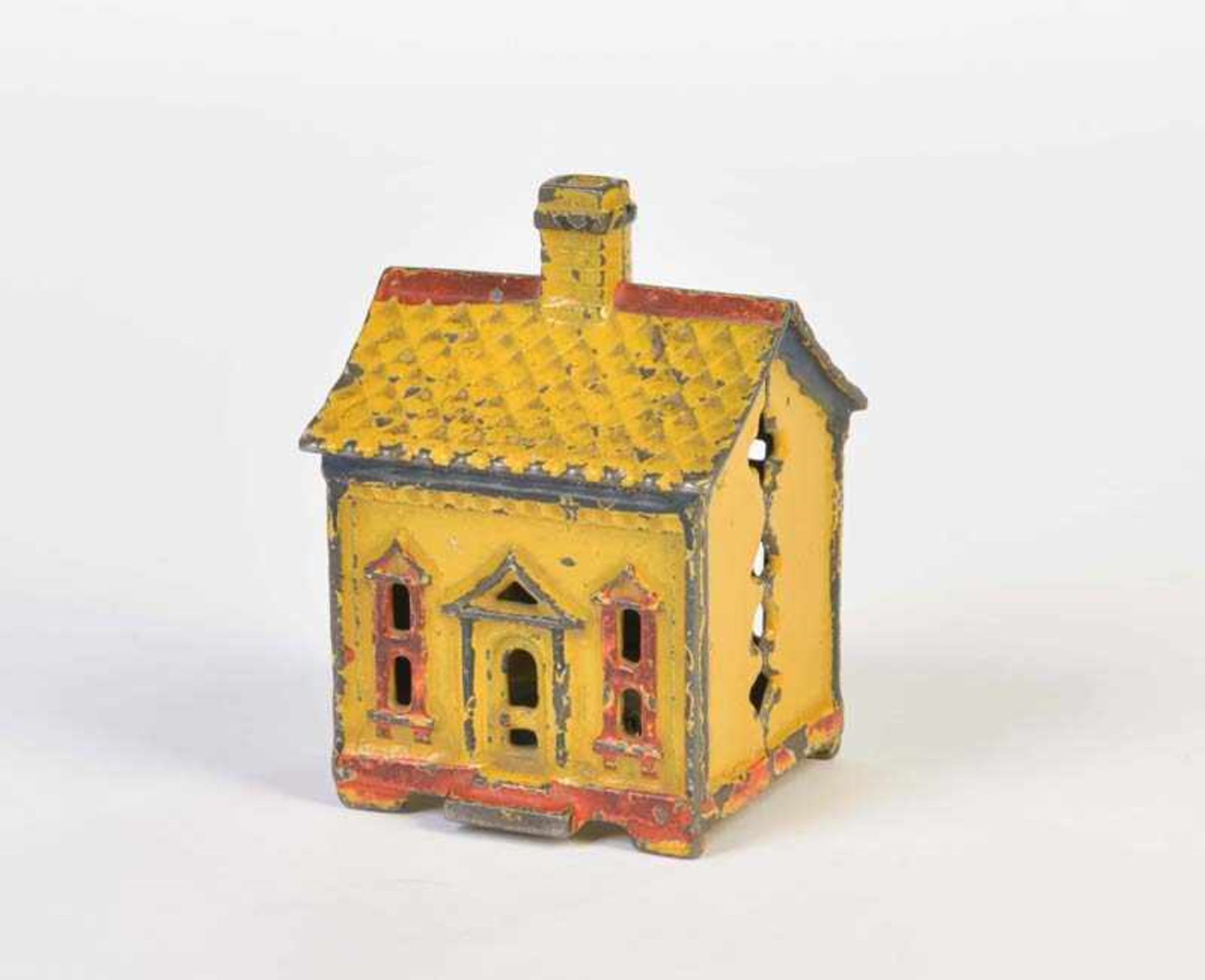 Money Bank as House, USA, cast iron, paint d. due to age, from 1880Spardose als Haus, USA, 8 cm,