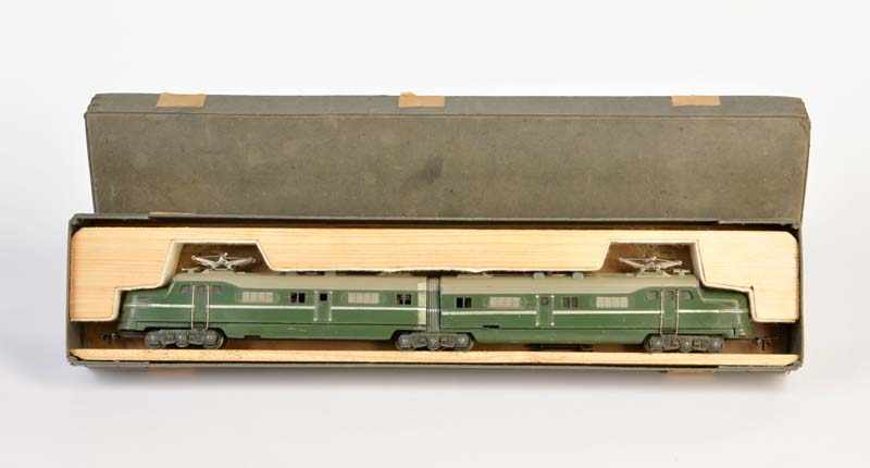 Märklin, DL 8000 Version 1 dark green, Germany, gauge H0, min. paint d., box with wooden inlay,