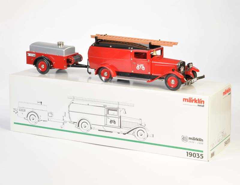 Märklin, Fire Engine with Trailer, tin, cw ok, box C 1, C 1Märklin, Feuerwehr mit Anhänger, 65 cm,