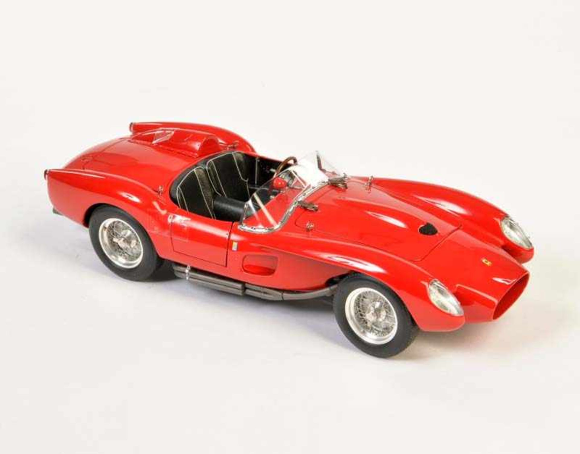 CMC, Ferrari 250 Testa Rossa 1958 "Pontoon Fender", W.-Germany, 1:18, original box, C 1CMC,