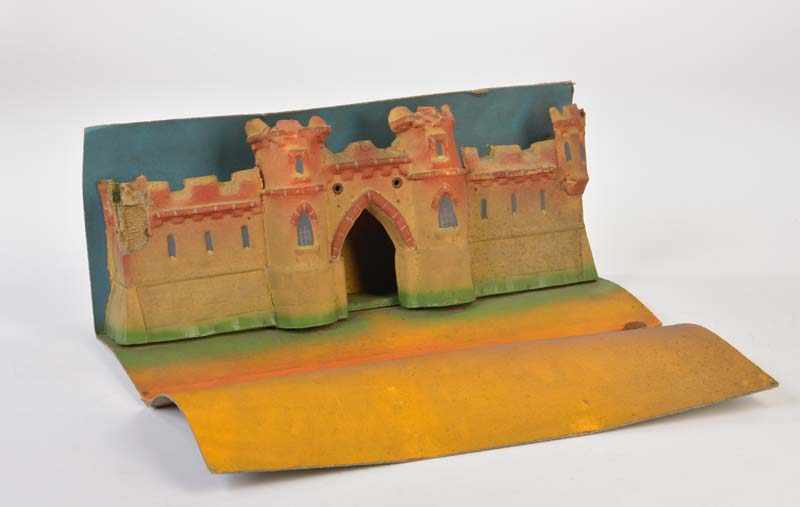 Castle Decoration, paperboard, severe traces of ageBurg Dekoration, 18x48 cm, Pappe, starke