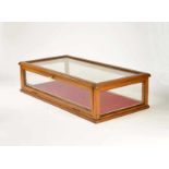 Wooden CabinetHolzvitrine, 81x42x21 cm,- - -21.50 % buyer's premium on the hammer price19.00 % VAT