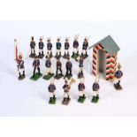 Elastolin a.o., 18 prussian Soldiers + Guard House, Germany pw, composite, paint d., part. unmarked,
