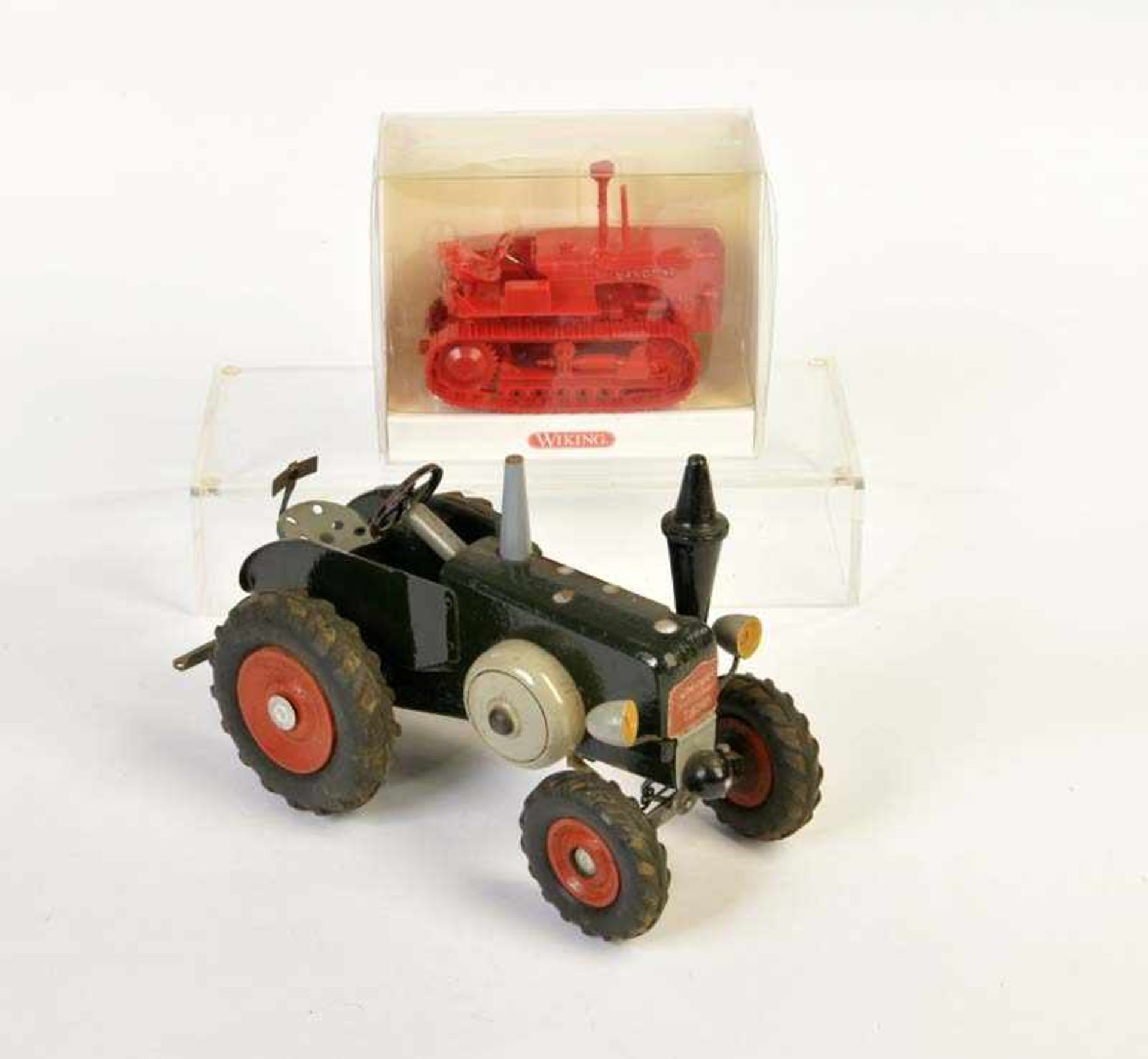 Berger Deliztsch, Lanz Bulldog + Wiking Hanomag Tractor, Germany, 1:18 + 1:25, paint d., C 1/3Berger