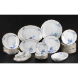 Meissen Speiseservice 30-teilig Blaue Blume, 1.Wahl, Porzellan Restservice, Schwertermarke 1.Wahl,